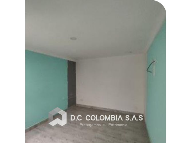 Casa de 4 alcobas en venta en Costa Azul, Bogotá, 292 m² · foto 13 de 24