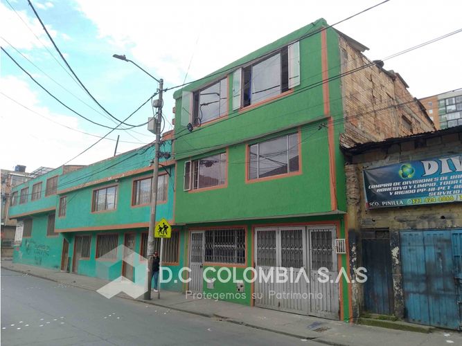 Casa de 8 alcobas en venta en El Vergel Occidental, Bogotá, 294 m² · foto 7 de 11