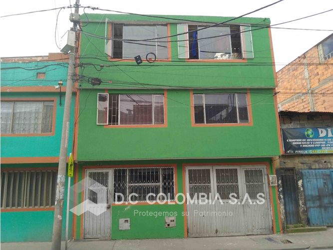 Casa de 8 alcobas en venta en El Vergel Occidental, Bogotá, 294 m² · foto 8 de 11