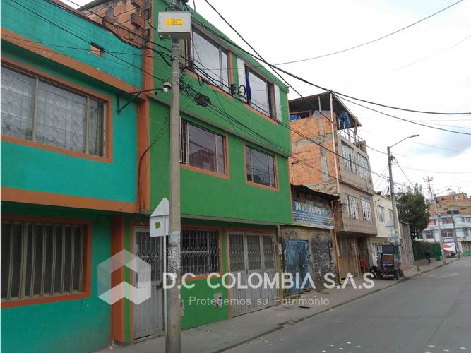 Casa de 8 alcobas en venta en El Vergel Occidental, Bogotá, 294 m² · foto 9 de 11