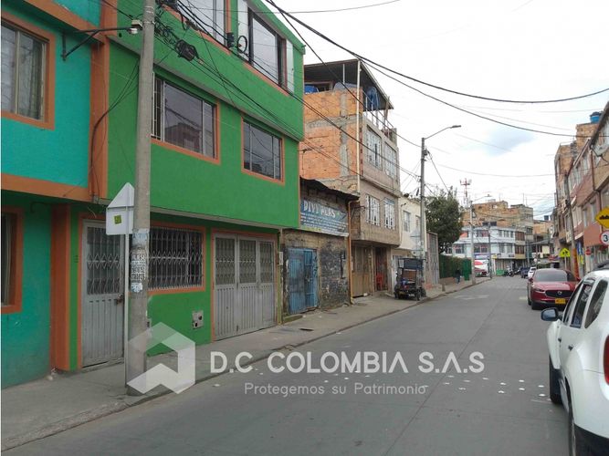 Casa de 8 alcobas en venta en El Vergel Occidental, Bogotá, 294 m² · foto 10 de 11