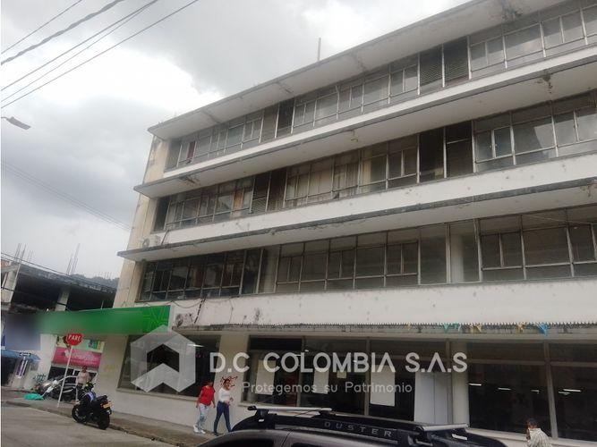 Oficina en venta en Centro, Ibagué, 245 m² · foto 16 de 24