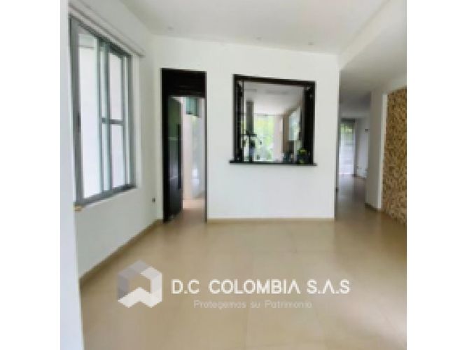 Casa de 5 alcobas en venta en Aeropuerto Vanguardia, Villavicencio, 357 m² · foto 2 de 2