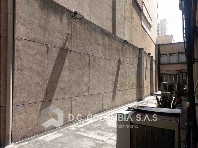 Local en venta en La Candelaria, Medellín, 726 m² · foto 10 de 21