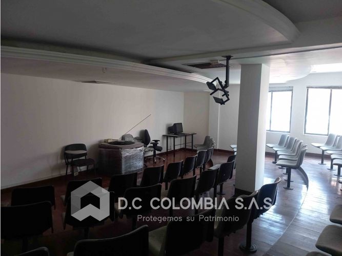 Local en venta en La Candelaria, Medellín, 726 m² · foto 12 de 21
