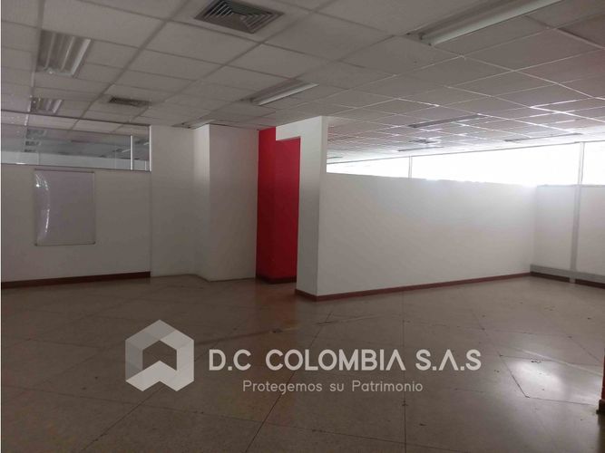 Local en venta en La Candelaria, Medellín, 726 m² · foto 17 de 21