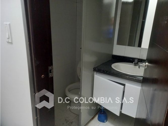 Local en venta en La Florida, Medellín, 163 m² · foto 16 de 19
