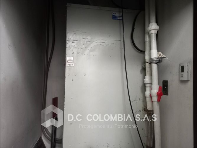 Local en venta en La Florida, Medellín, 163 m² · foto 17 de 19