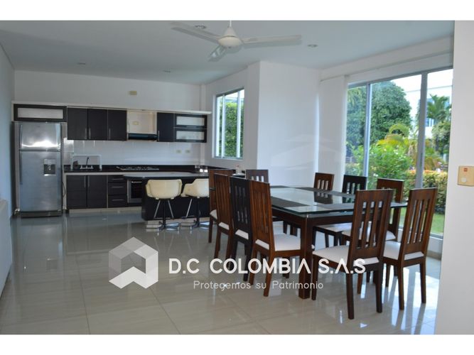 Casa de 5 alcobas en venta en Cn. Tierra Linda, Girardot, 321 m² · foto 7 de 13