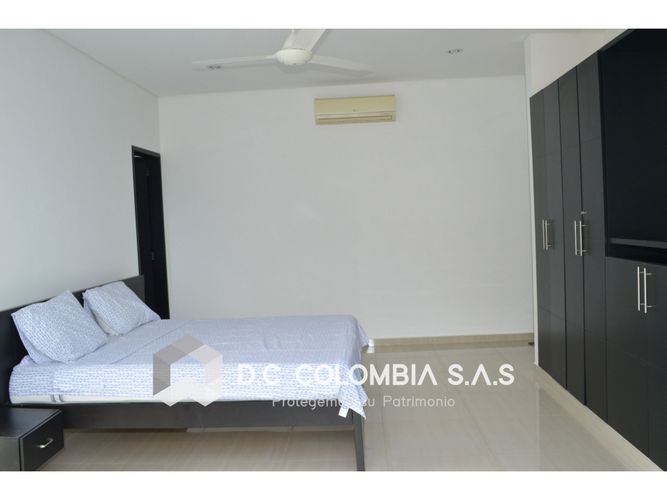 Casa de 5 alcobas en venta en Cn. Tierra Linda, Girardot, 321 m² · foto 9 de 13