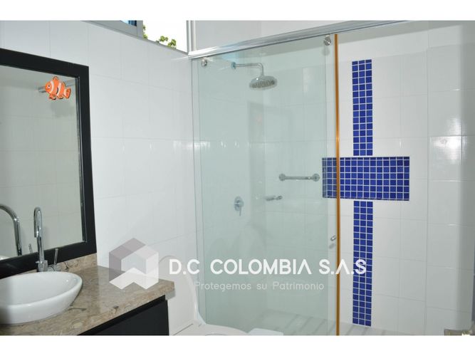 Casa de 5 alcobas en venta en Cn. Tierra Linda, Girardot, 321 m² · foto 11 de 13