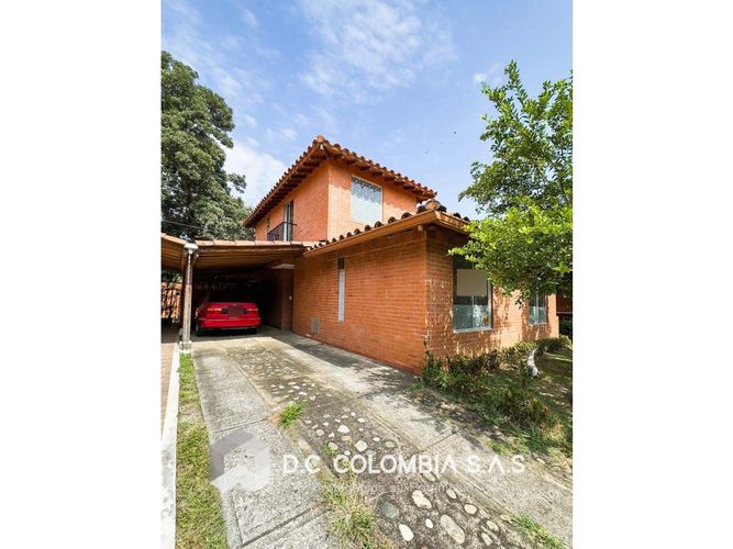 Casa de 3 alcobas en venta en Castillo Herreria Ii, Jamundí, 145 m² · foto 2 de 8