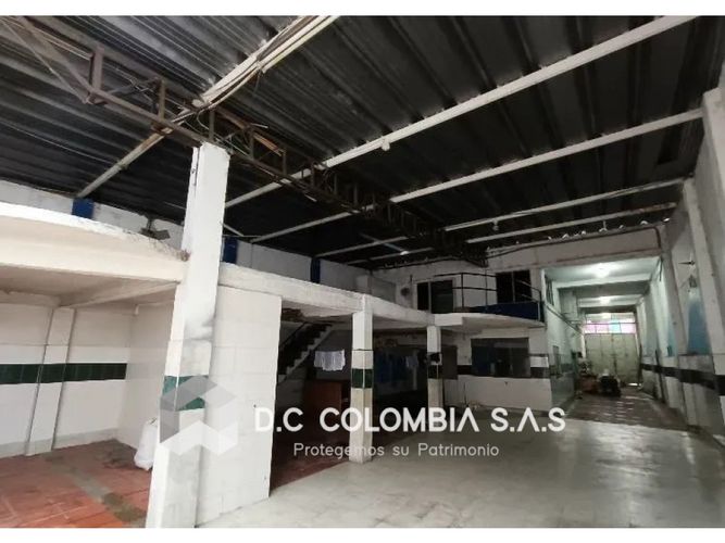 Edificio en venta en Hipodromo, Ibagué, 1185 m² · foto 3 de 6