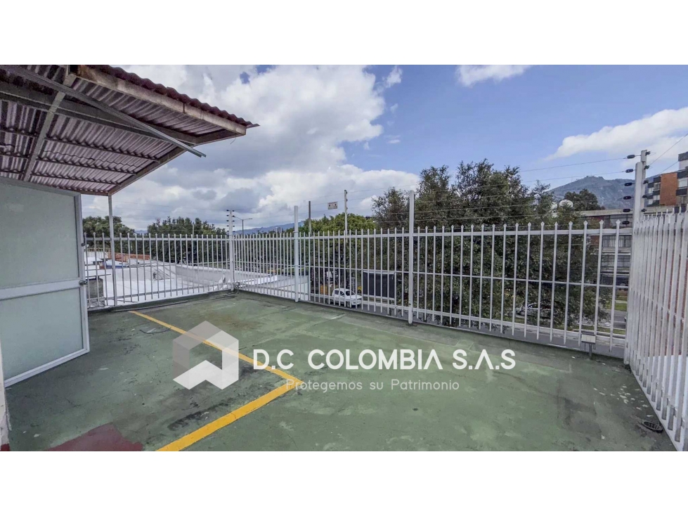Casa en venta en Polo Club, Bogotá · foto 6 de 14