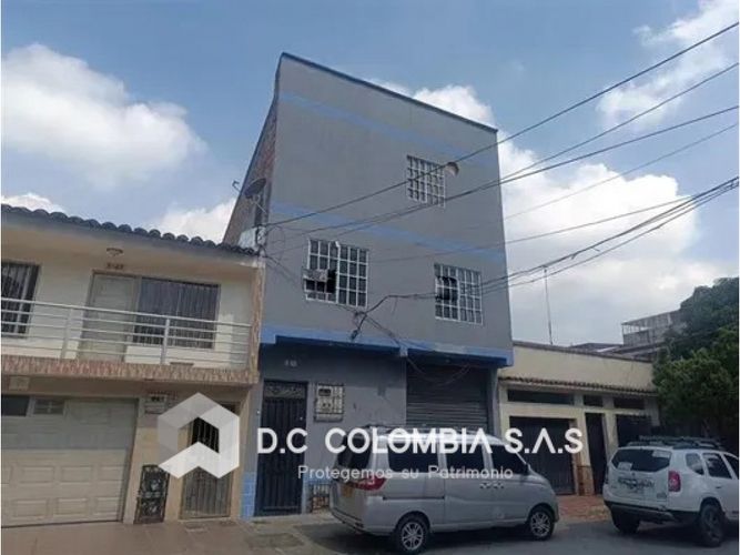 Bodega en venta en Bretaña, Cali, 566 m² · foto 2 de 14
