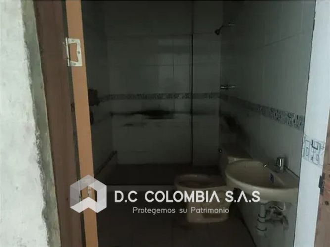 Bodega en venta en Bretaña, Cali, 566 m² · foto 10 de 14