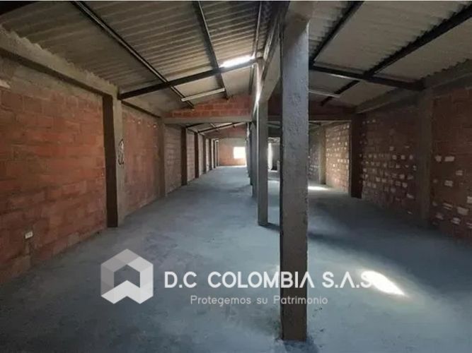 Bodega en venta en Bretaña, Cali, 566 m² · foto 11 de 14