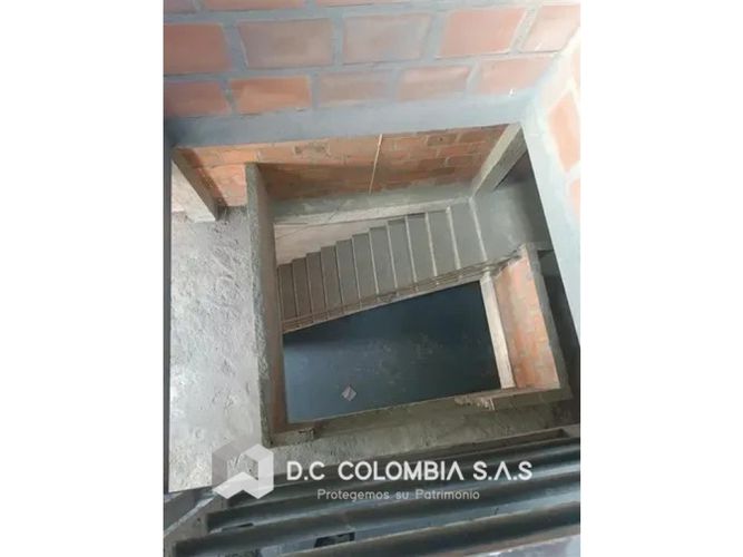 Bodega en venta en Bretaña, Cali, 566 m² · foto 14 de 14