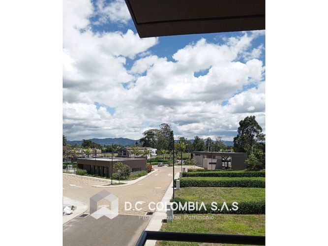 Lote en venta en Llano Grande, Rionegro, 337 m² · foto 2 de 3