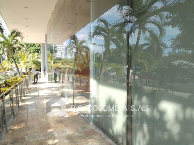 Local en venta en Manga, Cartagena, 167 m² · foto 13 de 19