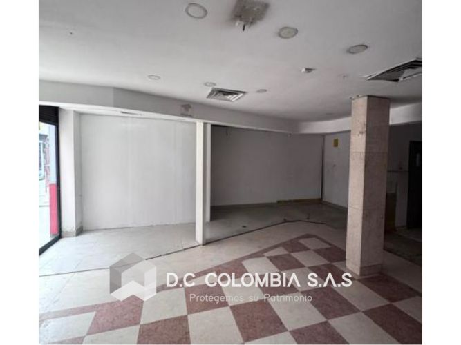 Local en venta en El Portal De Casalinda, Soacha, 142 m² · foto 3 de 6