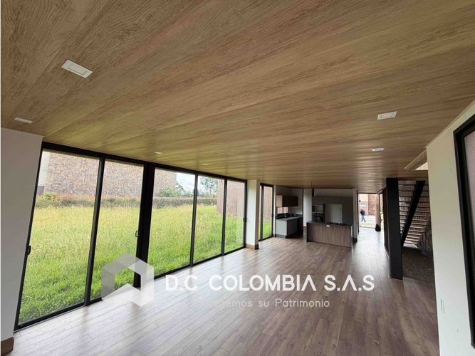 Casa de 3 alcobas en venta en Pantanillo, Medellín, 402 m² · foto 11 de 24