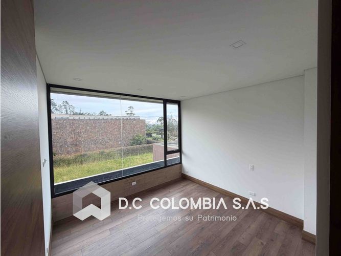 Casa de 3 alcobas en venta en Pantanillo, Medellín, 402 m² · foto 15 de 24