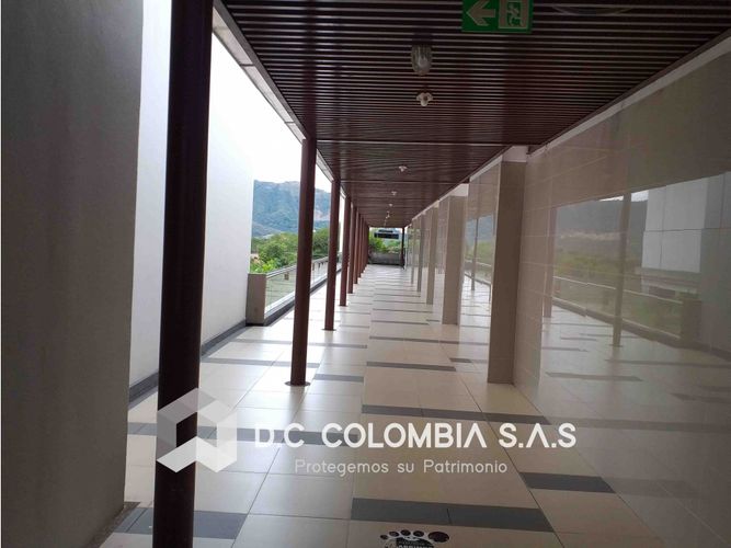 Local en venta en Bosques De Peñalisa, Ricaurte, 277 m² · foto 11 de 18