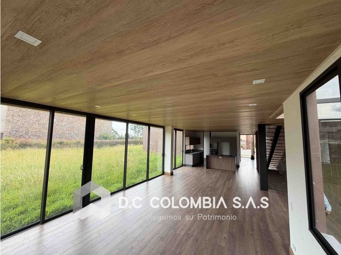 Casa de 3 alcobas en venta en Pantanillo, Medellín, 402 m² · foto 18 de 24