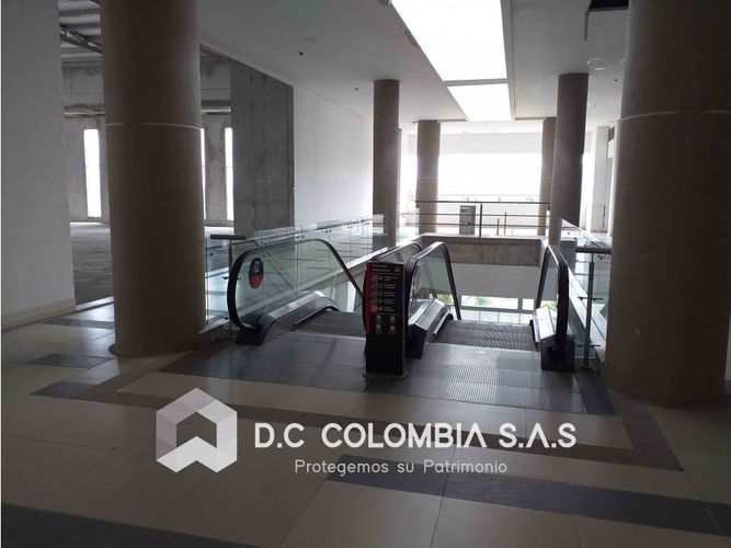 Local en venta en Bosques De Peñalisa, Ricaurte, 277 m² · foto 15 de 18