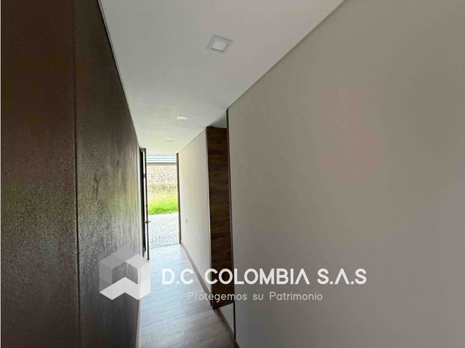 Casa de 3 alcobas en venta en Pantanillo, Medellín, 402 m² · foto 23 de 24