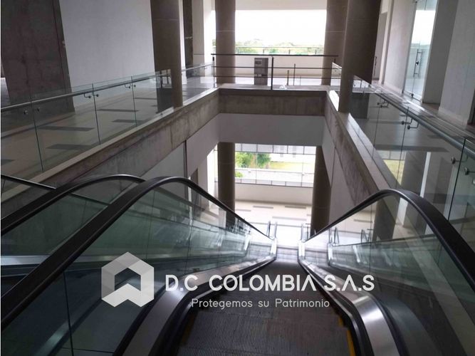 Local en venta en Bosques De Peñalisa, Ricaurte, 277 m² · foto 17 de 18