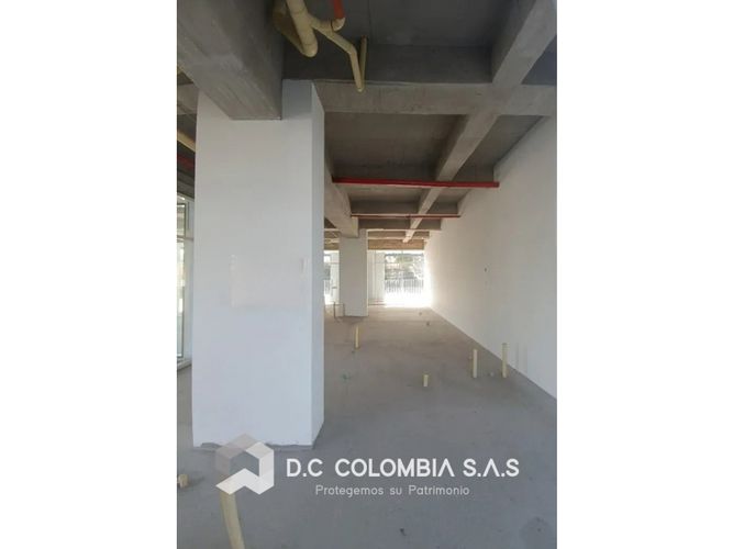 Local en venta en Cataluña, Chía, 90 m² · foto 2 de 5