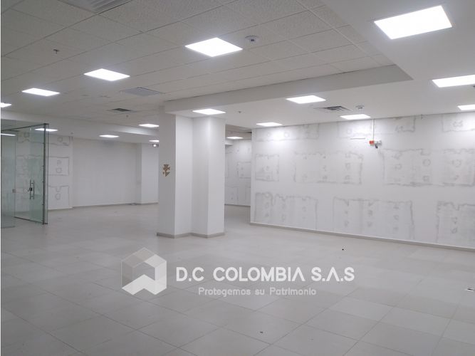Local en venta en Neiva, 323 m² · foto 12 de 24