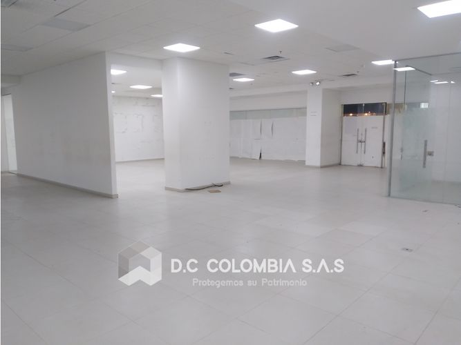 Local en venta en Neiva, 323 m² · foto 17 de 24