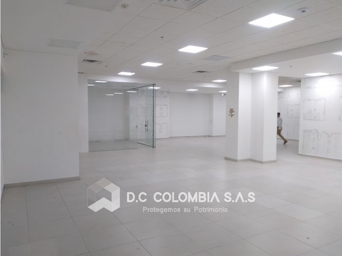 Local en venta en Neiva, 323 m² · foto 22 de 24