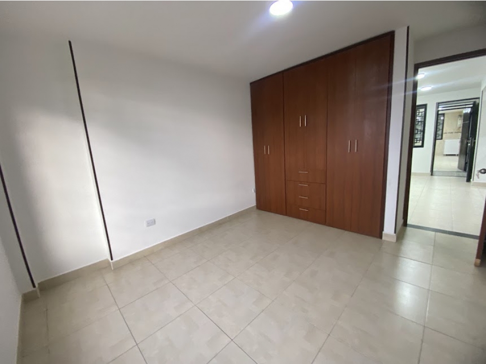 Casa en venta en Américas Central, Bogotá · foto 4 de 17