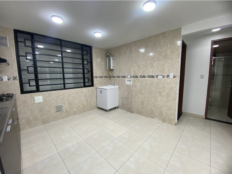 Casa en venta en Américas Central, Bogotá · foto 8 de 17