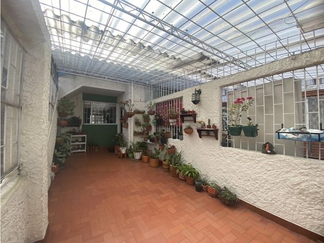 Apartamento de 3 alcobas en venta en San Francisco, Bogotá, 80 m² · foto 2 de 12