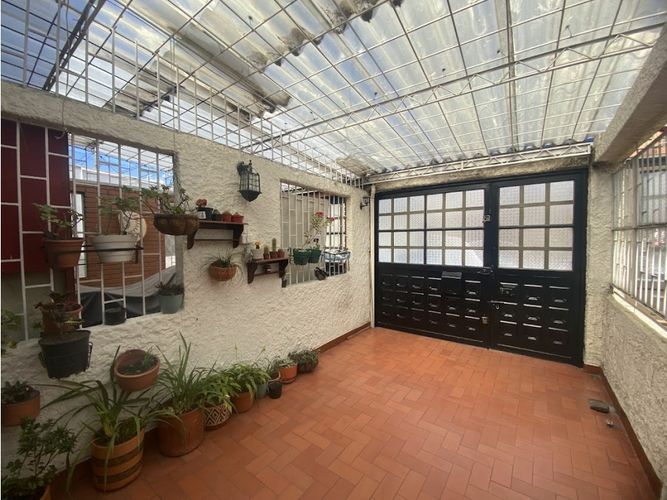 Apartamento de 3 alcobas en venta en San Francisco, Bogotá, 80 m² · foto 3 de 12