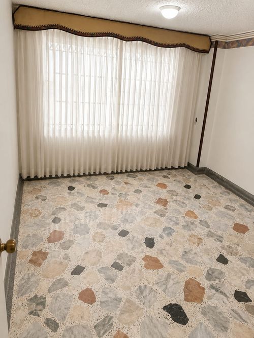 Casa de 3 alcobas en arriendo en Alqueria, Bogotá, 420 m² · foto 7 de 19