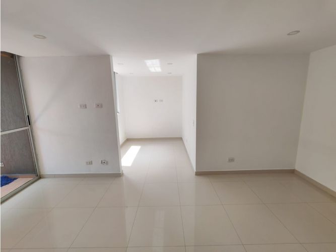 Apartamento de 3 alcobas en venta en Hospital Mental, Bello, 67 m² · foto 3 de 13