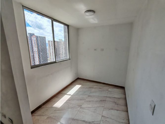Apartamento de 3 alcobas en venta en Hospital Mental, Bello, 67 m² · foto 4 de 13