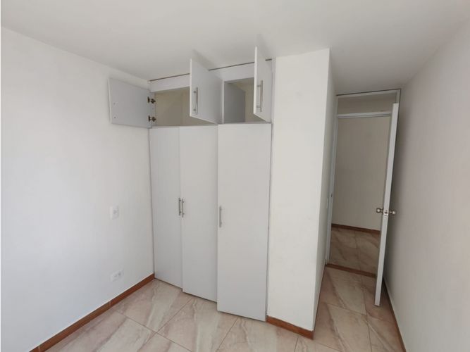 Apartamento de 3 alcobas en venta en Hospital Mental, Bello, 67 m² · foto 6 de 13