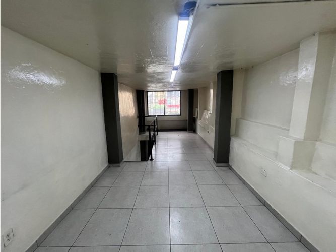 Local en arriendo en Estación Villa, Medellín, 85 m² · foto 10 de 22