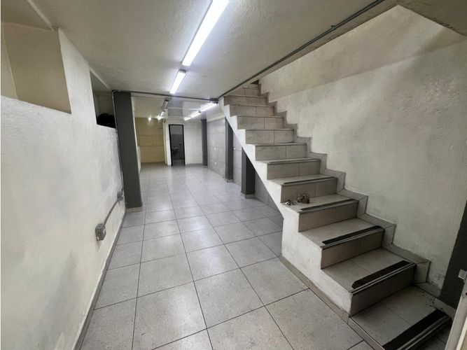 Local en arriendo en Estación Villa, Medellín, 85 m² · foto 12 de 22
