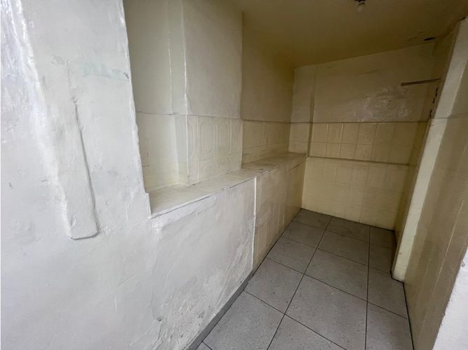 Local en arriendo en Estación Villa, Medellín, 85 m² · foto 18 de 22