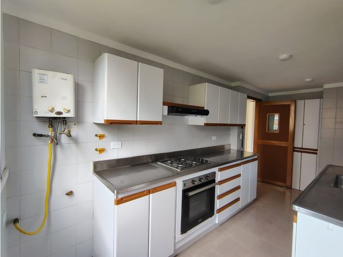 Apartamento en arriendo en Milla De Oro, Medellín · foto 6 de 20