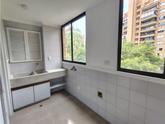 Apartamento en arriendo en Milla De Oro, Medellín · foto 7 de 20
