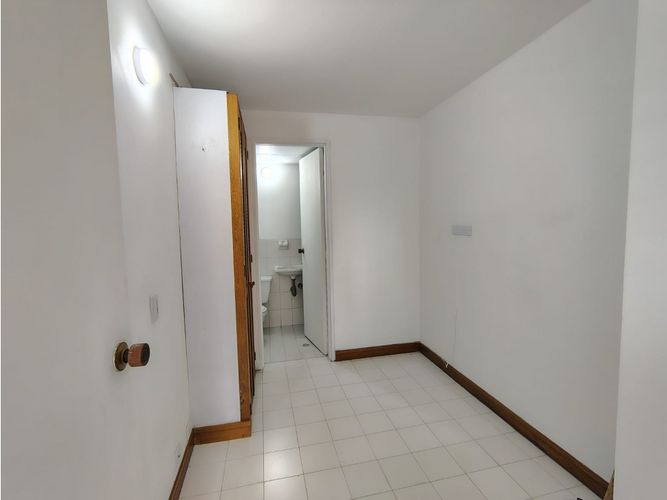 Apartamento en arriendo en Milla De Oro, Medellín · foto 8 de 20